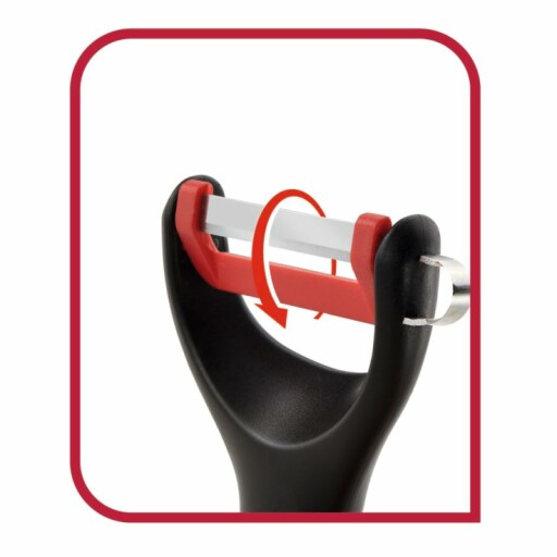 L'éplucheur Tefal Ingenio en action.